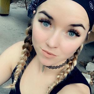 Meet your Posher, Erica